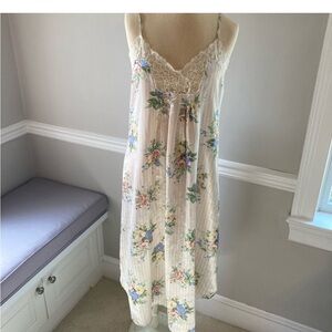 Vintage Talbots nightgown. Pink floral